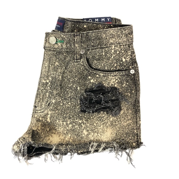 TOMMY HILFIGER 90’s Destroyed High-Rise Shorts 28 - Picture 2 of 16